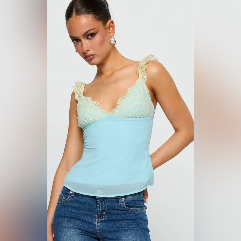 Princess Polly Devonte Top Sz 2 NWT